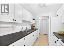 403, 647 1 Avenue NE - photo 8