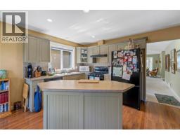 Dining room - 160 Meridian Way, Parksville, BC V9P2Z2 Photo 10