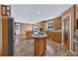 Foyer - 20b Wolf Crescent, Windermere, BC V0A1K2 Photo 6
