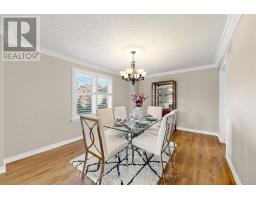 Dining room - 35 Linden Crescent, Brampton, ON L6S4G1 Photo 13