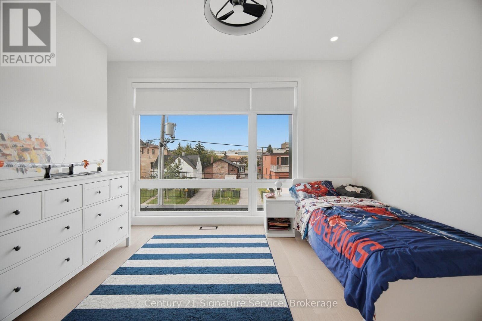 273C RANEE AVENUE - 34