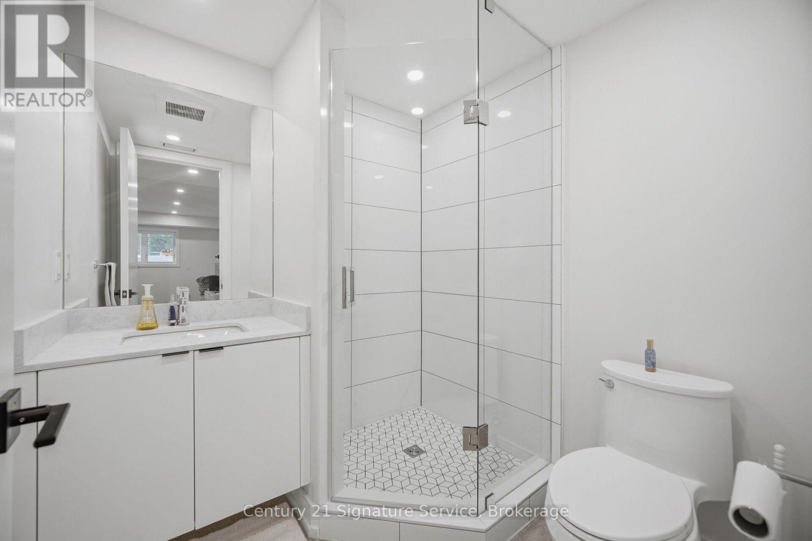 273C RANEE AVENUE - Image 46