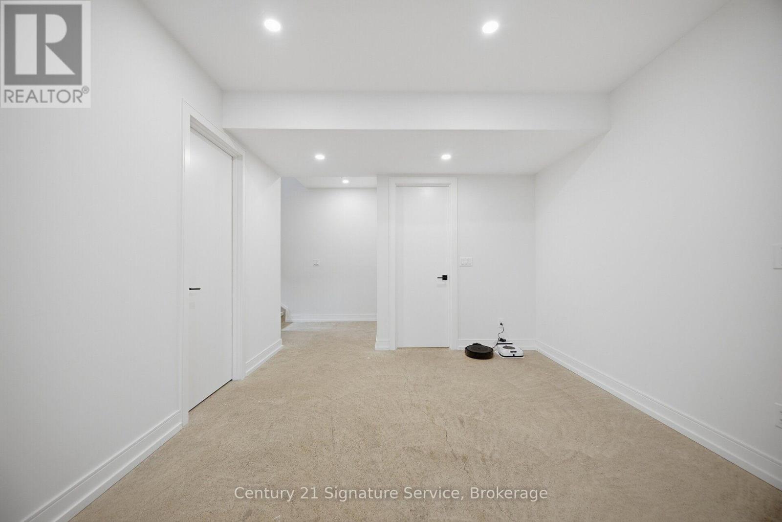 273C RANEE AVENUE - Image 44