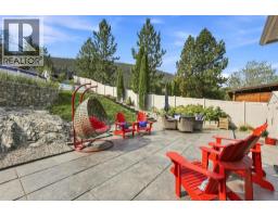 2955 Kicking Horse Drive, Kamloops, BC V2E2L8 Photo 18