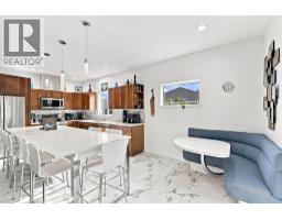 Kitchen - 2955 Kicking Horse Drive, Kamloops, BC V2E2L8 Photo 15