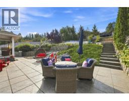 2955 Kicking Horse Drive, Kamloops, BC V2E2L8 Photo 19
