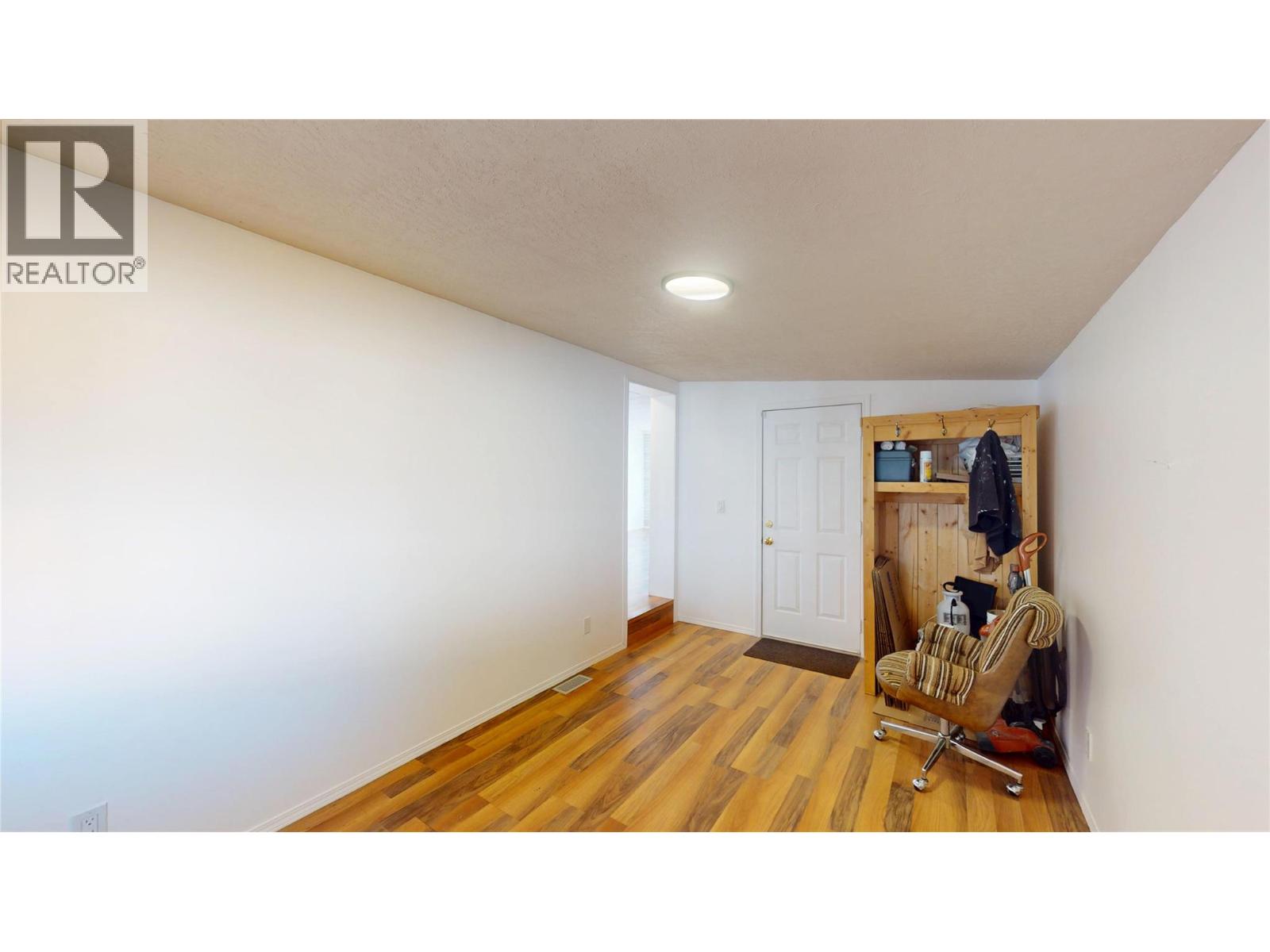 #28 724 Innes Avenue S - 6