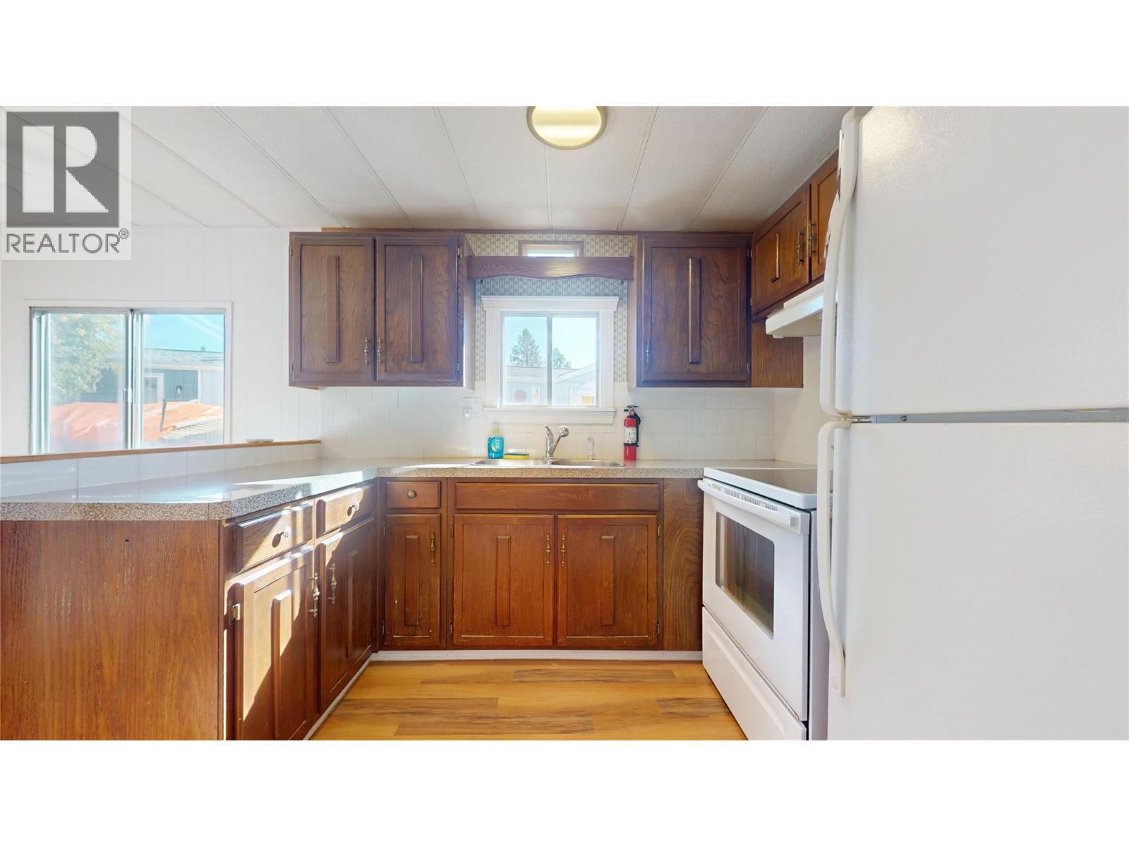 #28 724 Innes Avenue S - 11