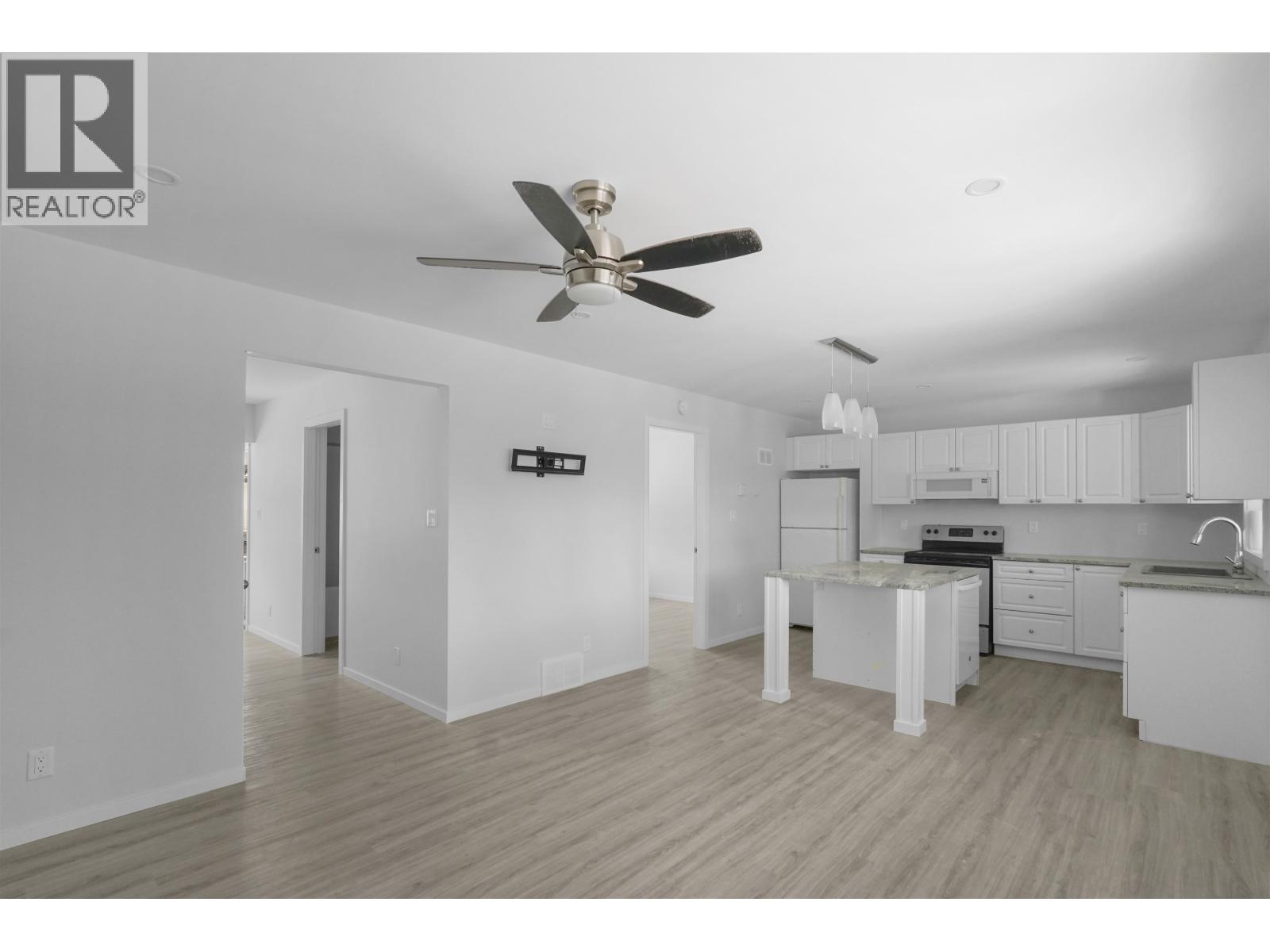 15 GANNET CRESCENT - 4
