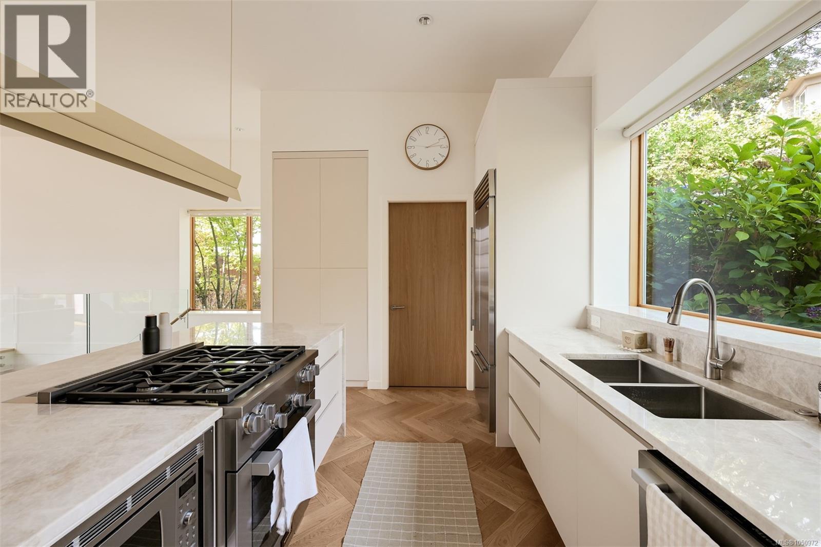 802 Rainbow Ridge Lane - Image 31