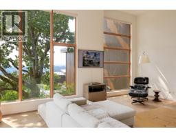 802 Rainbow Ridge Lane, Saanich, BC V8X0A6 Photo 21