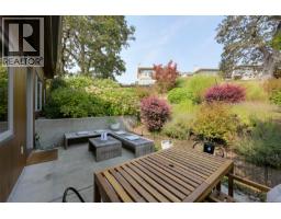 802 Rainbow Ridge Lane, Saanich, BC V8X0A6 Photo 33