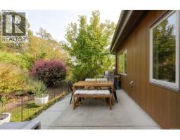 802 Rainbow Ridge Lane, Saanich, BC V8X0A6 Photo 34