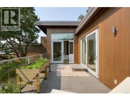 802 Rainbow Ridge Lane, Saanich, BC V8X0A6 Photo 37