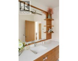 802 Rainbow Ridge Lane, Saanich, BC V8X0A6 Photo 53