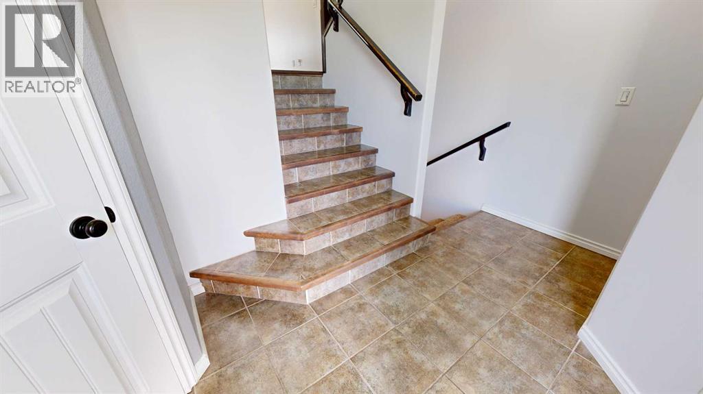 248 Sixmile Common South, Lethbridge, Alberta, T1K5S7, Lethbridge, Alberta — photo 3 of 5
