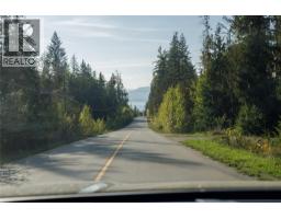 6250 Eagle Bay Road, Eagle Bay, BC V0E1T0 Photo 7