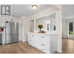 504 Coronation Boulevard, Loyalist, ON K7M5P9 Photo 10