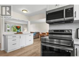 504 Coronation Boulevard, Loyalist, ON K7M5P9 Photo 11