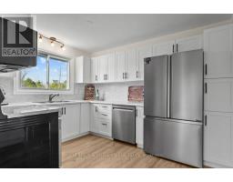 504 Coronation Boulevard, Loyalist, ON K7M5P9 Photo 12