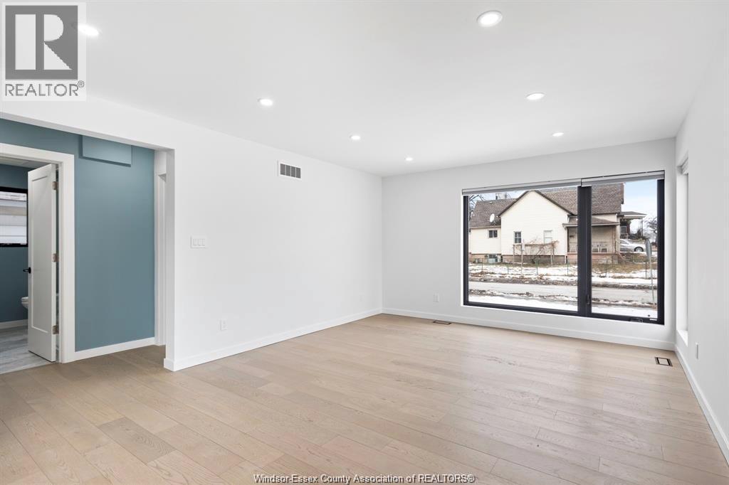 687 Assumption Street — photo 8
