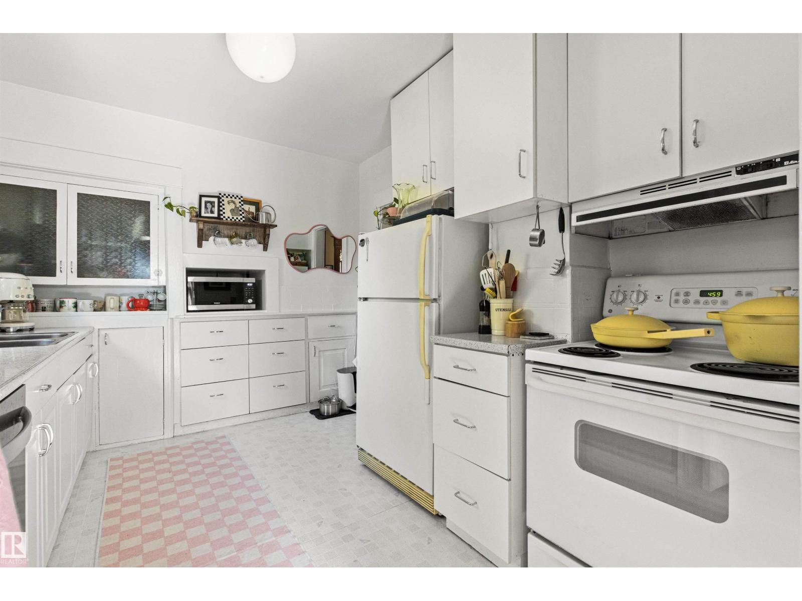 10966 128 ST NW - 19