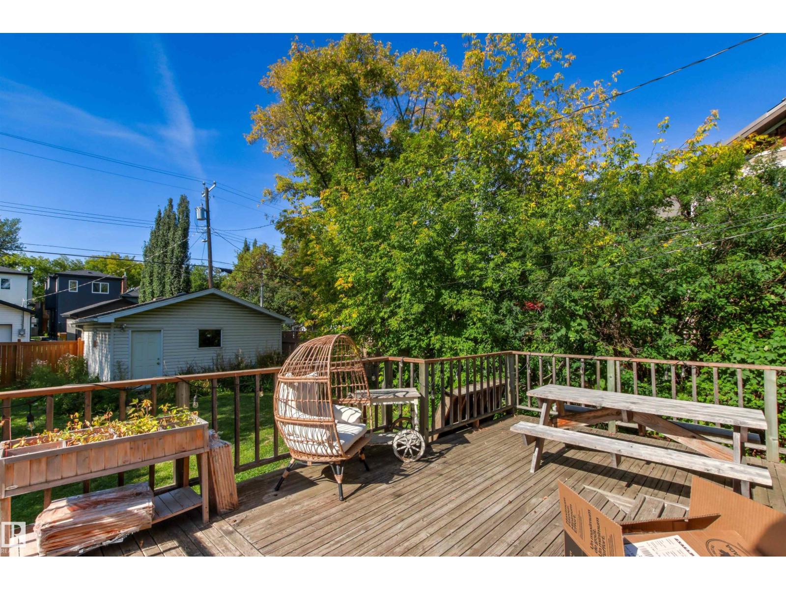 10966 128 ST NW - 43
