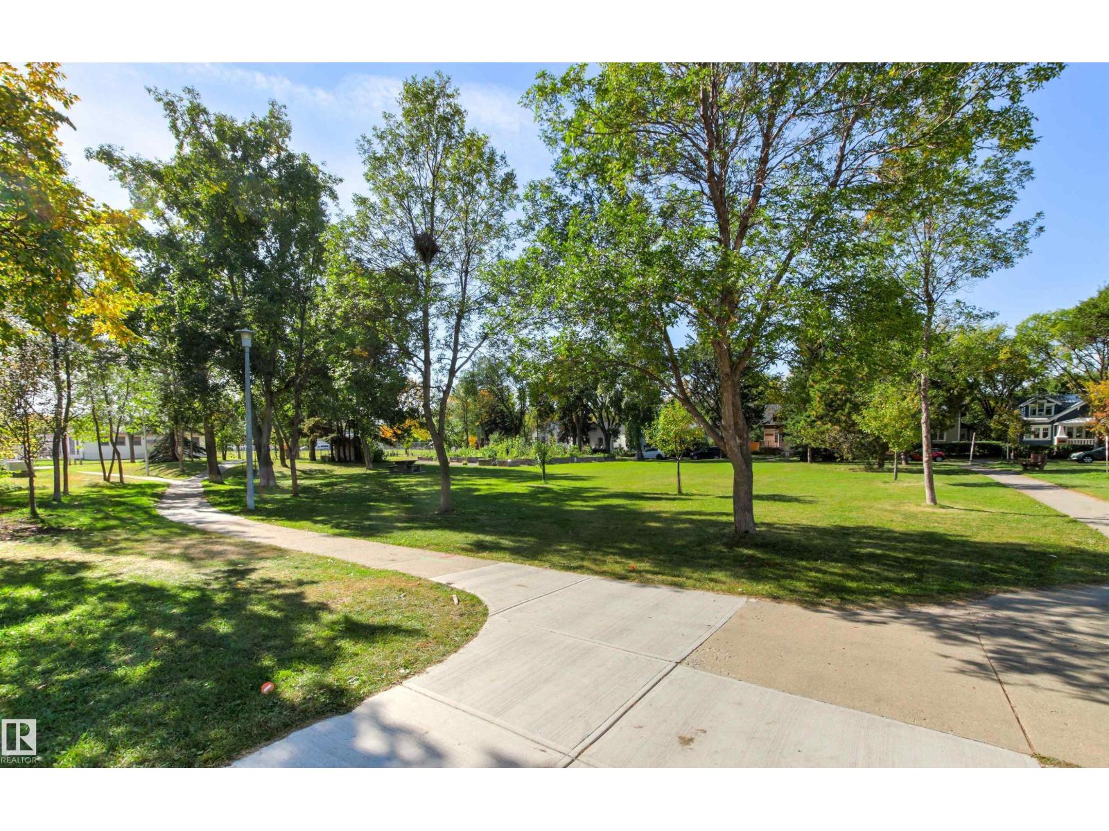 10966 128 ST NW - 65