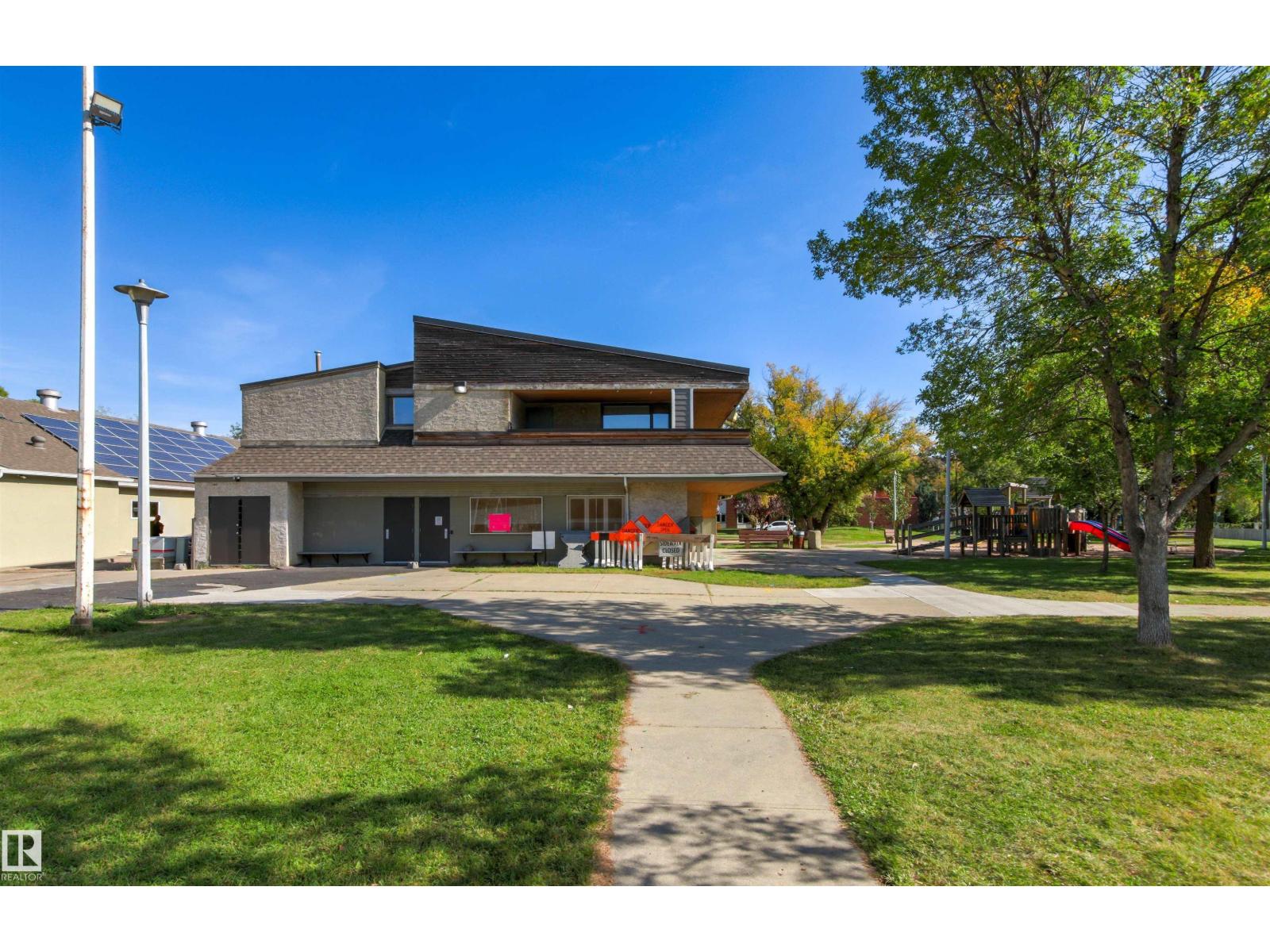 10966 128 ST NW - 70