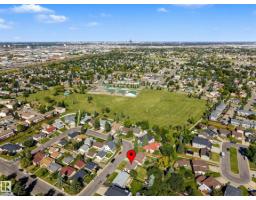 2911 83 St Nw, Edmonton, AB T6K3A4 Photo 38