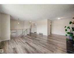 2911 83 St Nw, Edmonton, AB T6K3A4 Photo 8