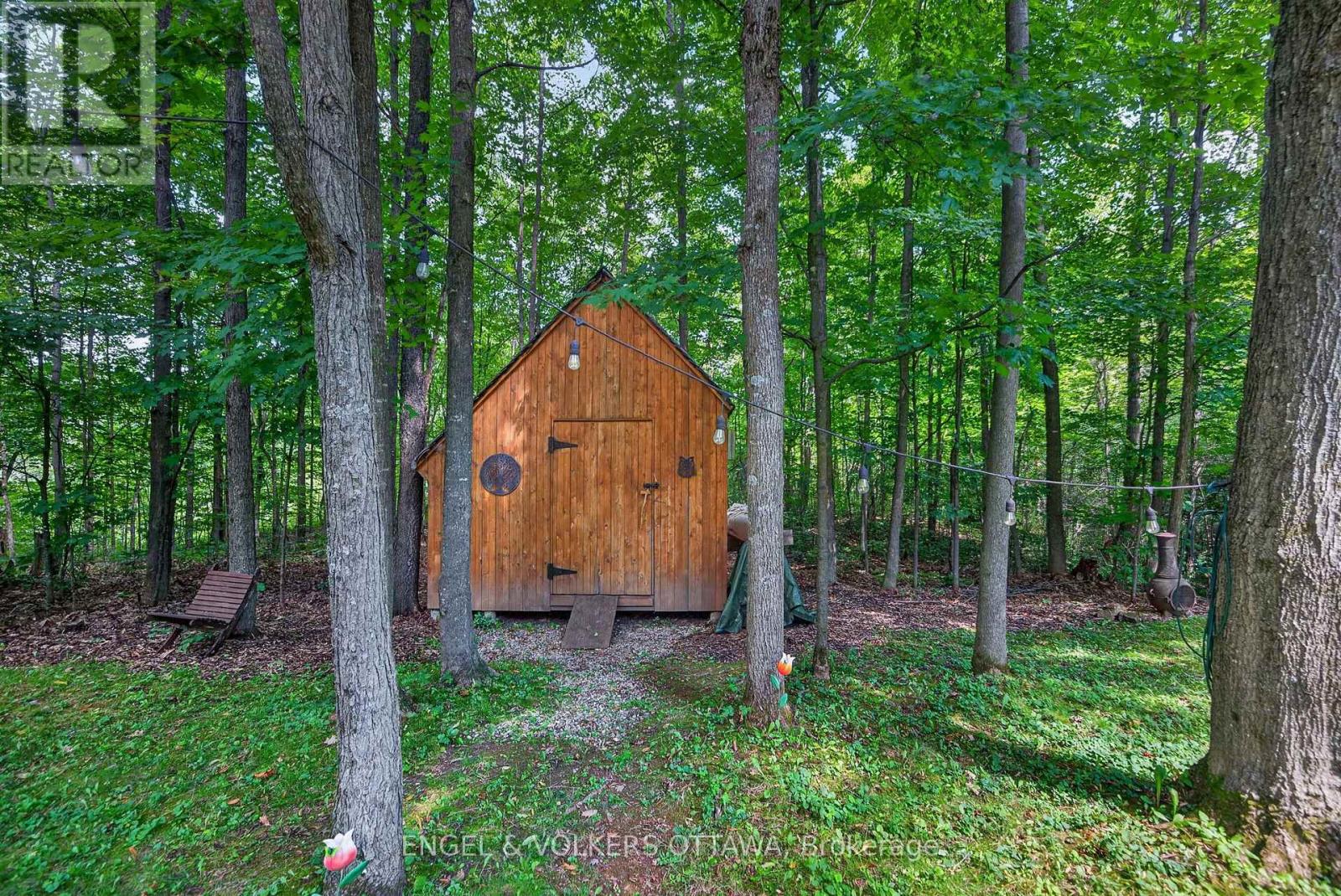 101 LONGFORD LANE - Image 41