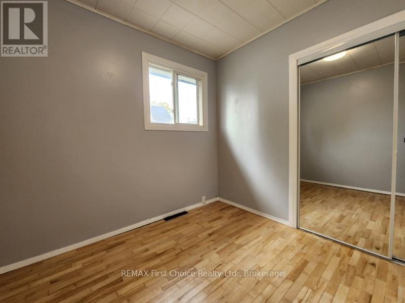380 QUEEN STREET - 15