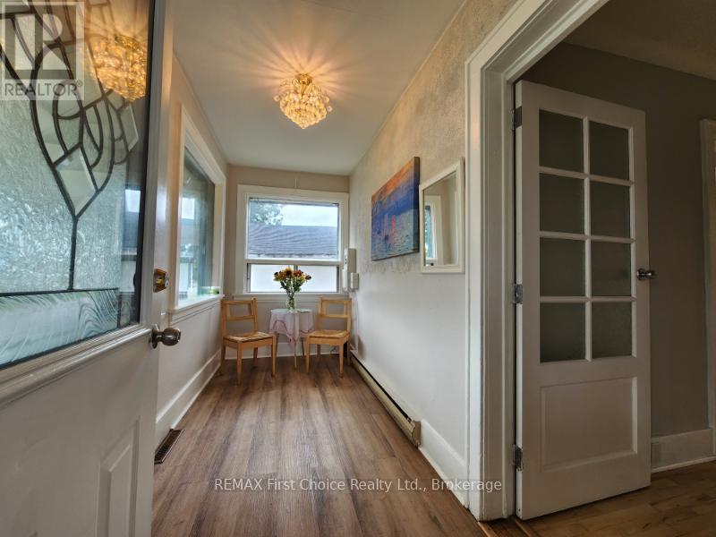 380 QUEEN STREET - 4