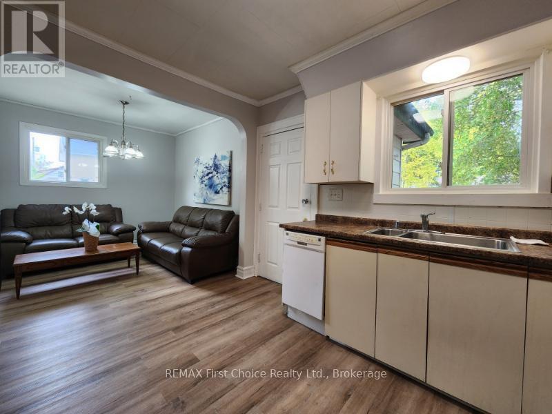 380 QUEEN STREET - 9