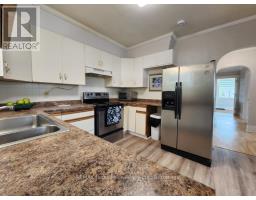 Bedroom 4 - 380 Queen Street, Thunder Bay, ON P7B2K1 Photo 8