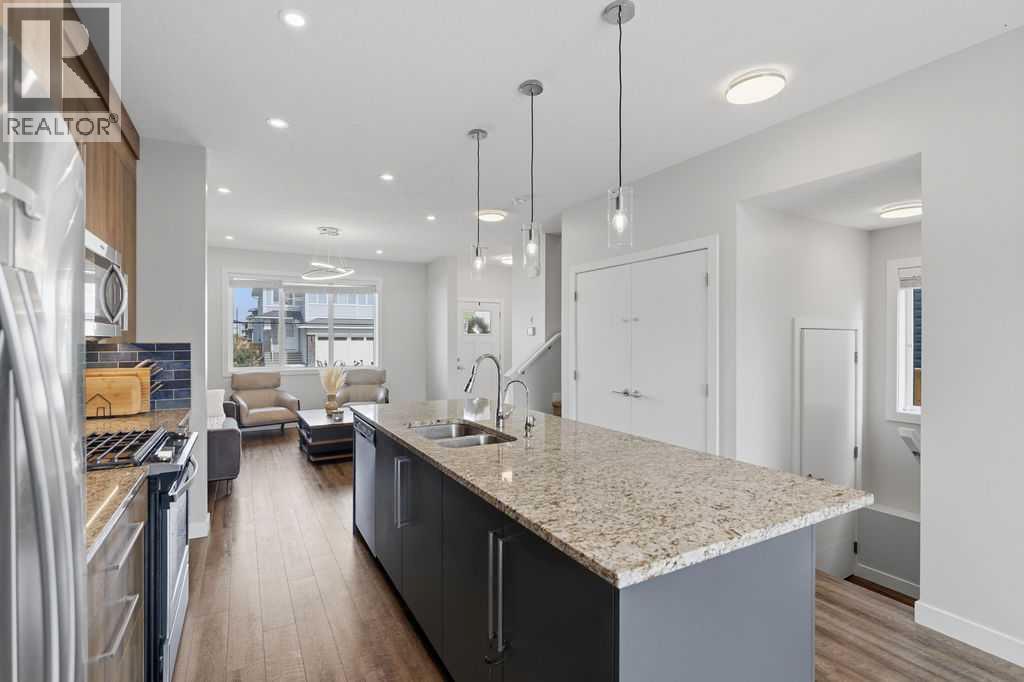 24 Chelsea Cape, Chestermere, Alberta, T1X1Z4 — thumbnail 9