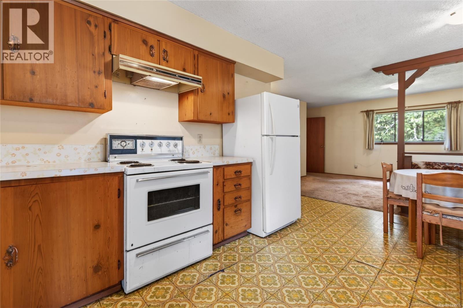7191 Island Hwy - 14