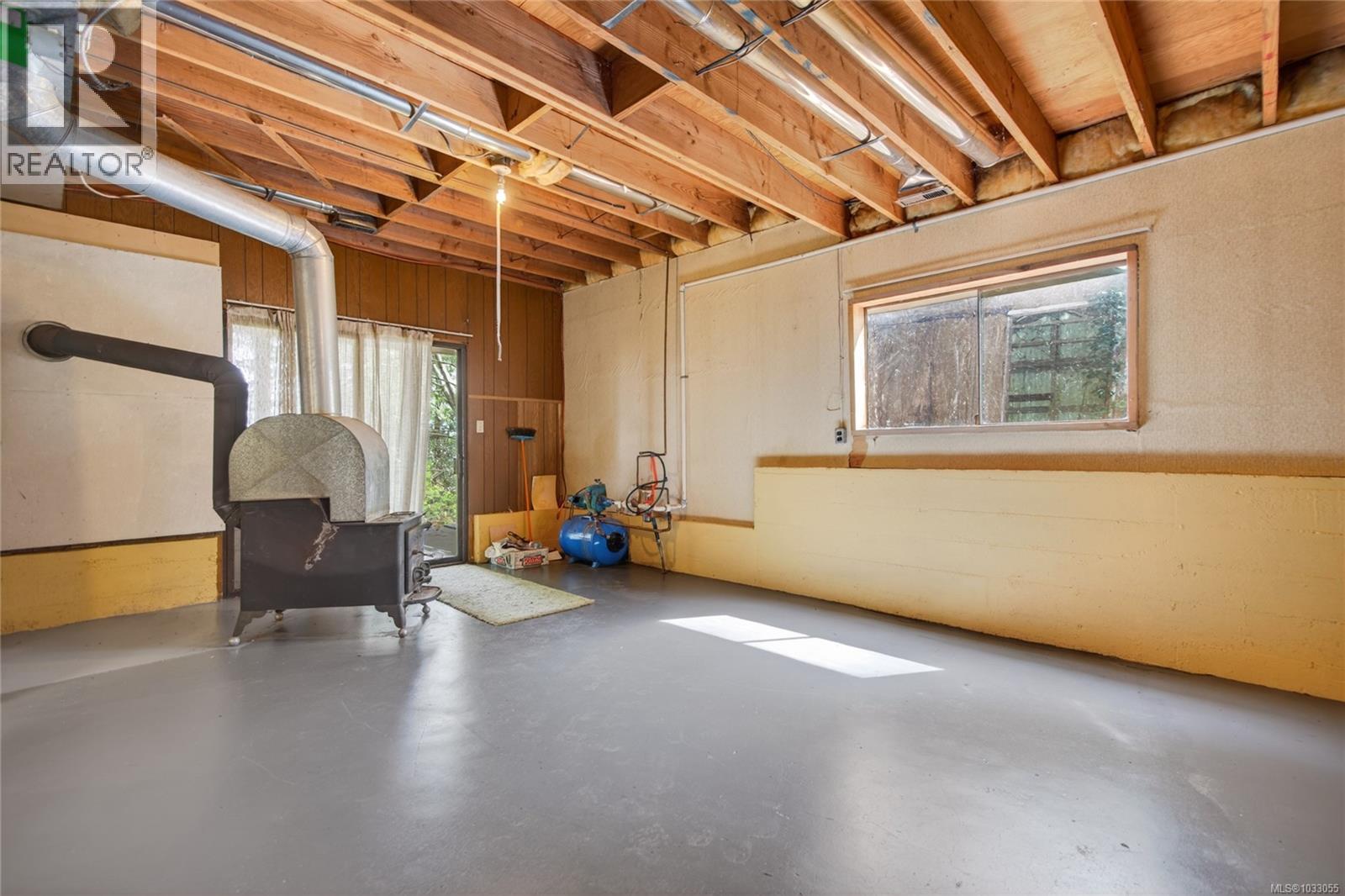 7191 Island Hwy - Image 38