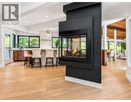 Kitchen - 973 Wagonwood Pl, Saanich, BC V8X4M1 Photo 19