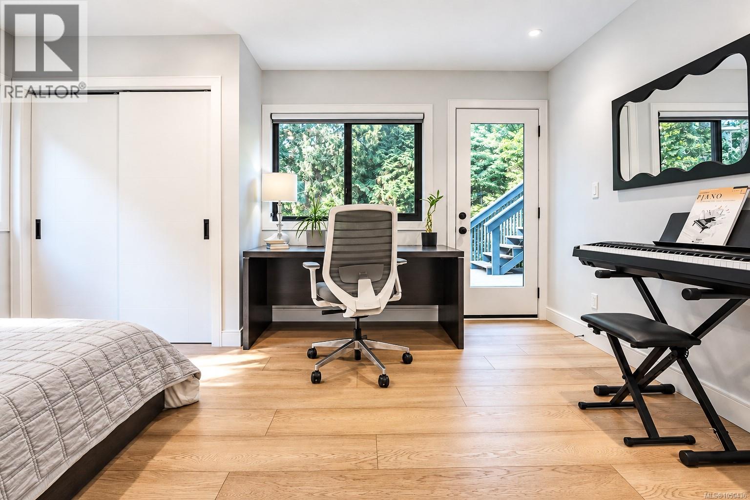  973 Wagonwood Place, Saanich