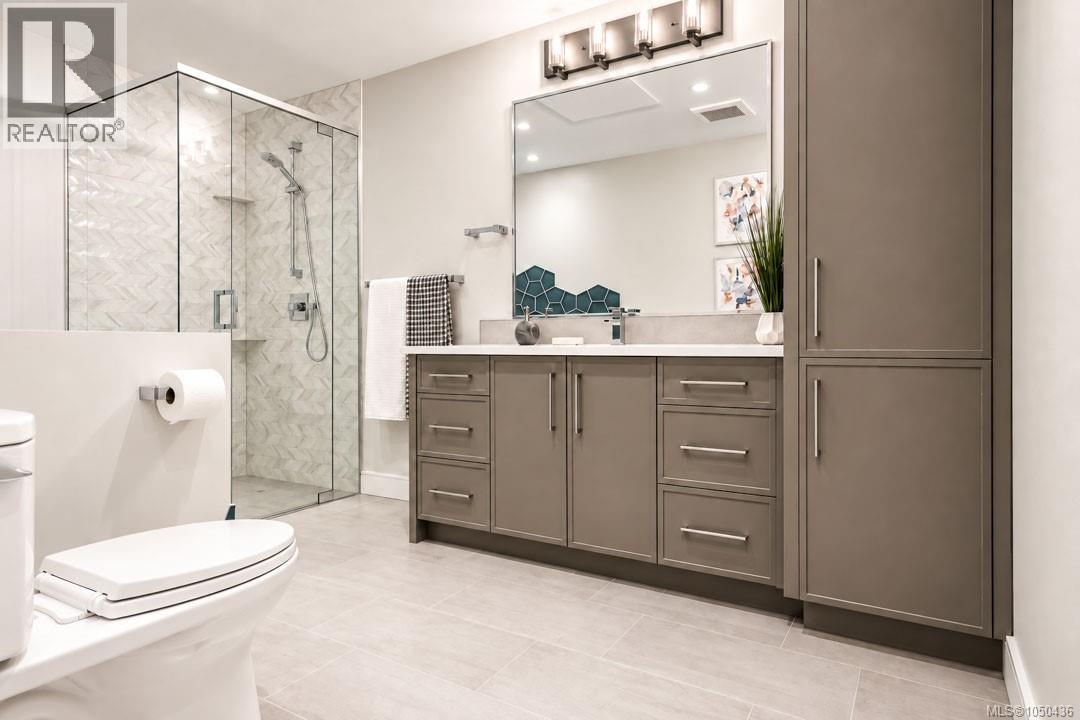 973 Wagonwood Place, Saanich