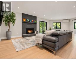973 Wagonwood Pl, Saanich, BC V8X4M1 Photo 34
