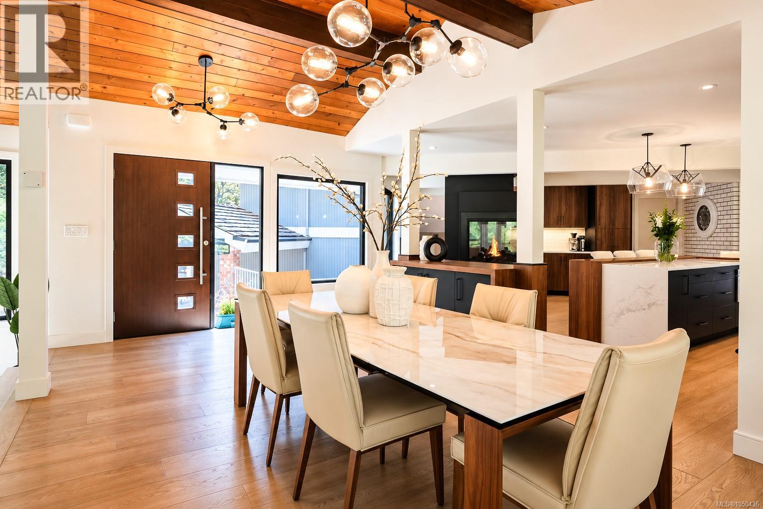  973 Wagonwood Place, Saanich
