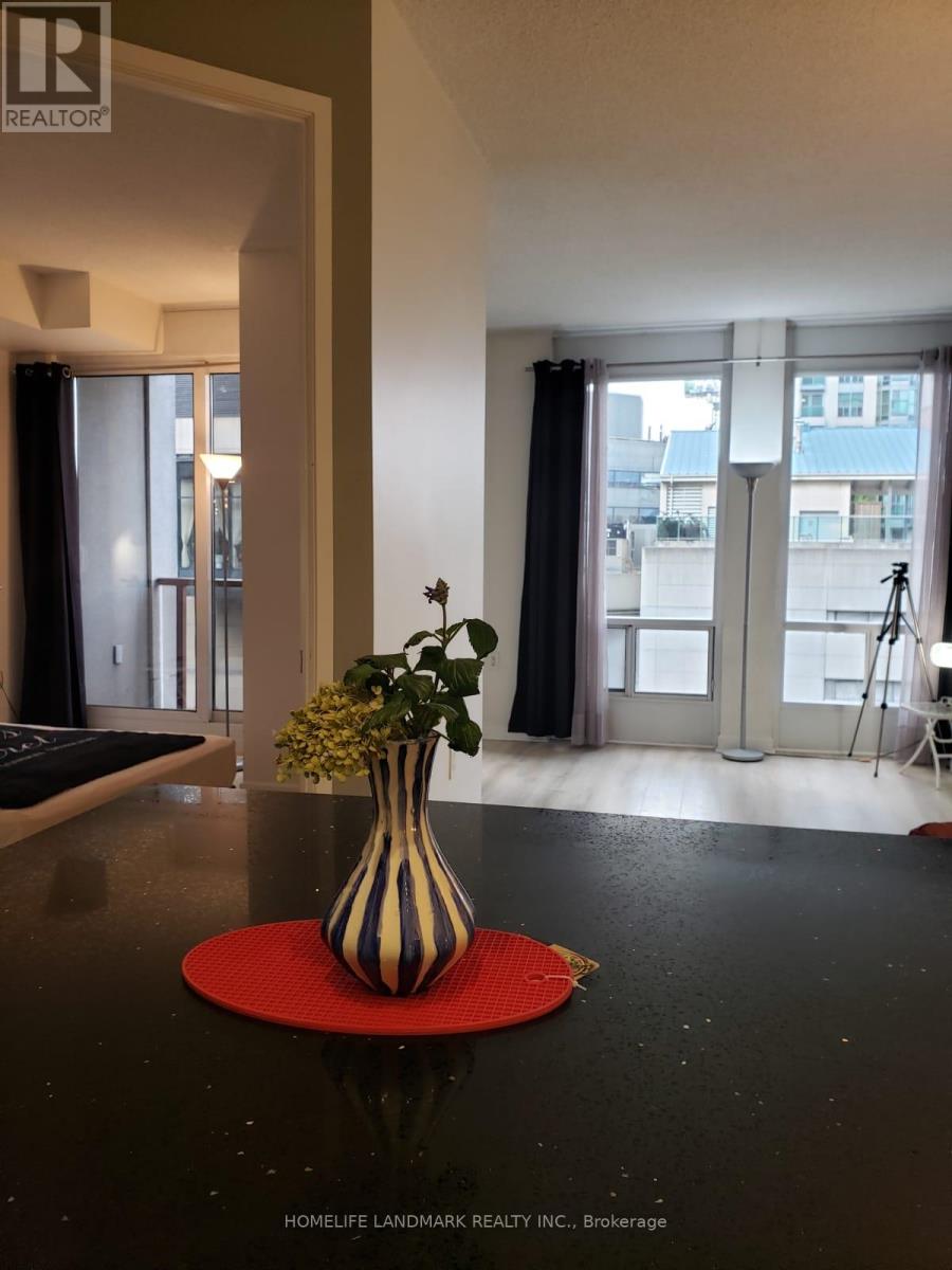 Photo of 85 Bloor Street