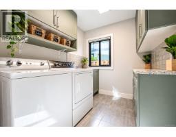 973 Wagonwood Pl, Saanich, BC V8X4M1 Photo 46