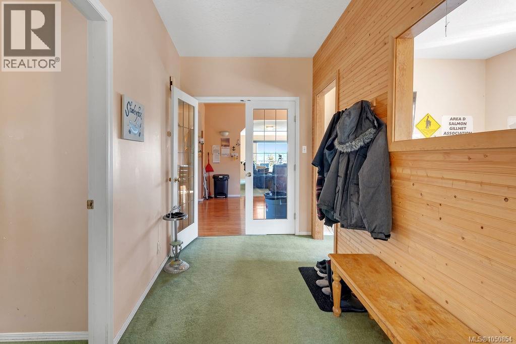 275 Bayview Ave - 8