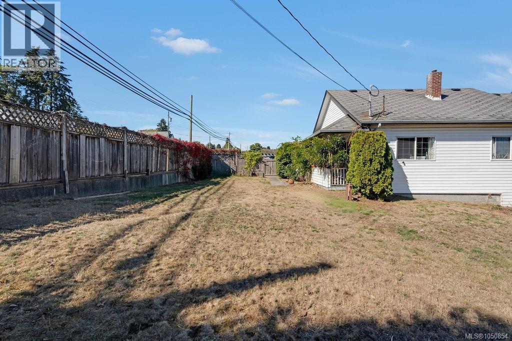 275 Bayview Ave - Image 80