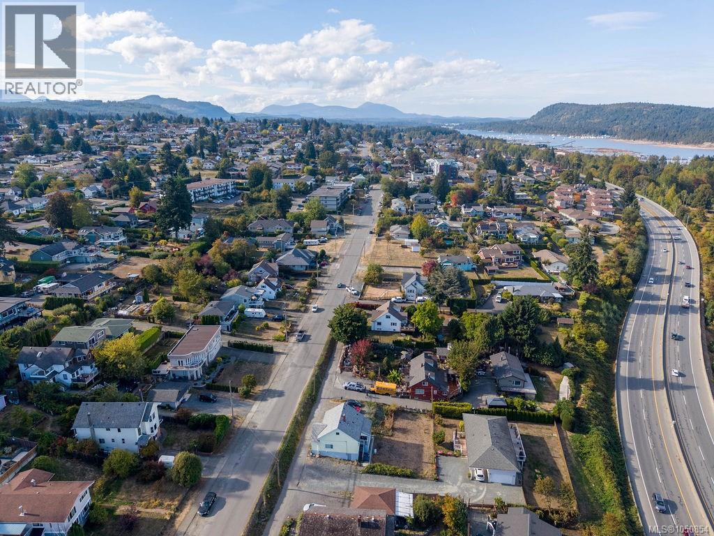 275 Bayview Ave - 95