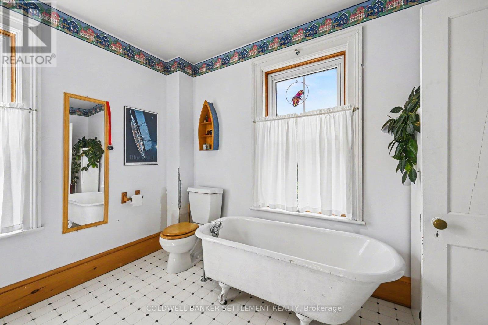 56 DRUMMOND STREET E - 22